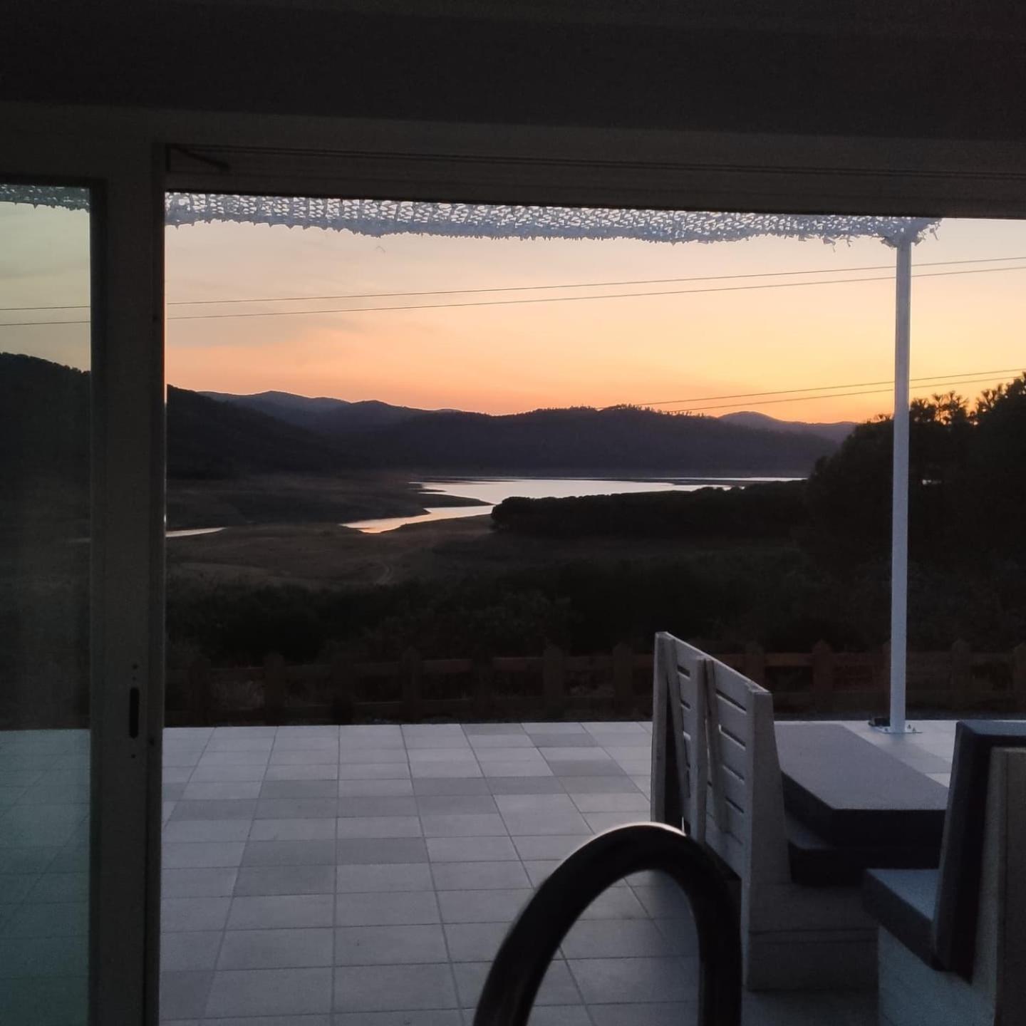 Casa En El Lago.Unmillondeestrellas Villaharta المظهر الخارجي الصورة